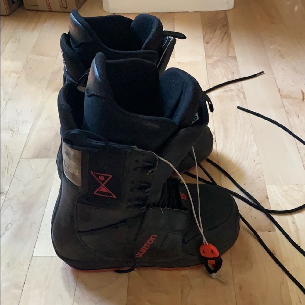snowboarding boots